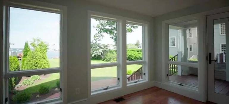 Double-hung Window Repair in Country Walk, FL